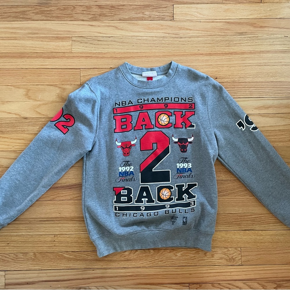 🏀 CHICAGO BULLS SWEARSHIRT